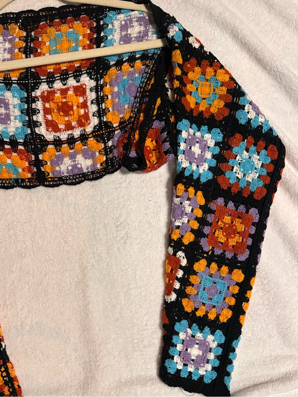 Crochet Square-Pattern Bolero Sweater - Multi-Color - Picture 4 of 11